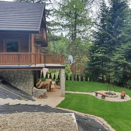 Lesnica Ze Дом отдыха Бренна