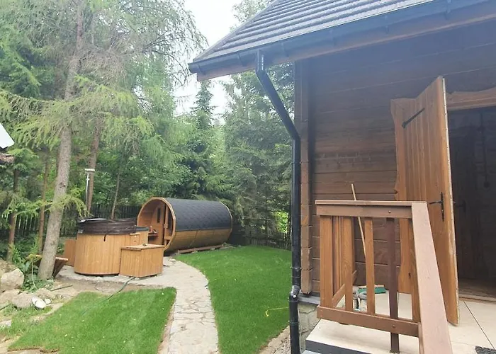 Leśnica Ze Dom wakacyjny *